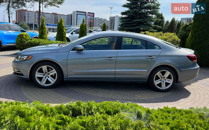 Купе Volkswagen CC / Passat CC 2013 в Львові