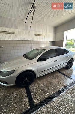 Купе Volkswagen CC / Passat CC 2010 в 