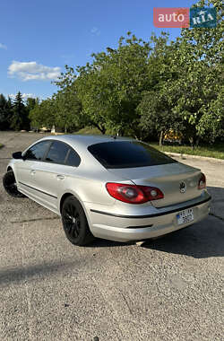 Купе Volkswagen CC / Passat CC 2010 в 
