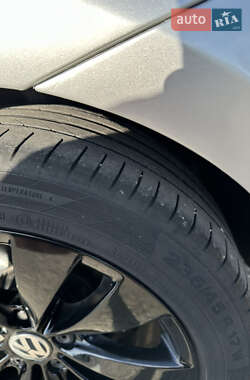 Купе Volkswagen CC / Passat CC 2010 в 