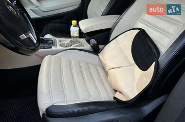 Купе Volkswagen CC / Passat CC 2012 в 