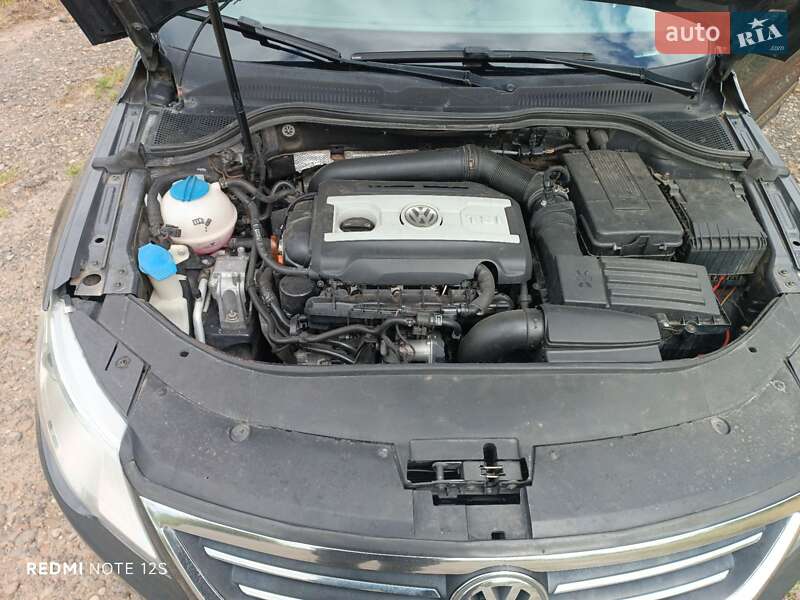 Купе Volkswagen CC / Passat CC 2011 в Львове