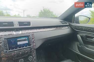 Купе Volkswagen CC / Passat CC 2011 в 