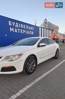 Купе Volkswagen CC / Passat CC 2011 в 