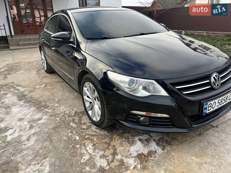 Купе Volkswagen CC / Passat CC 2009 в Залещиках