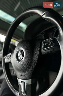 Купе Volkswagen CC / Passat CC 2011 в 