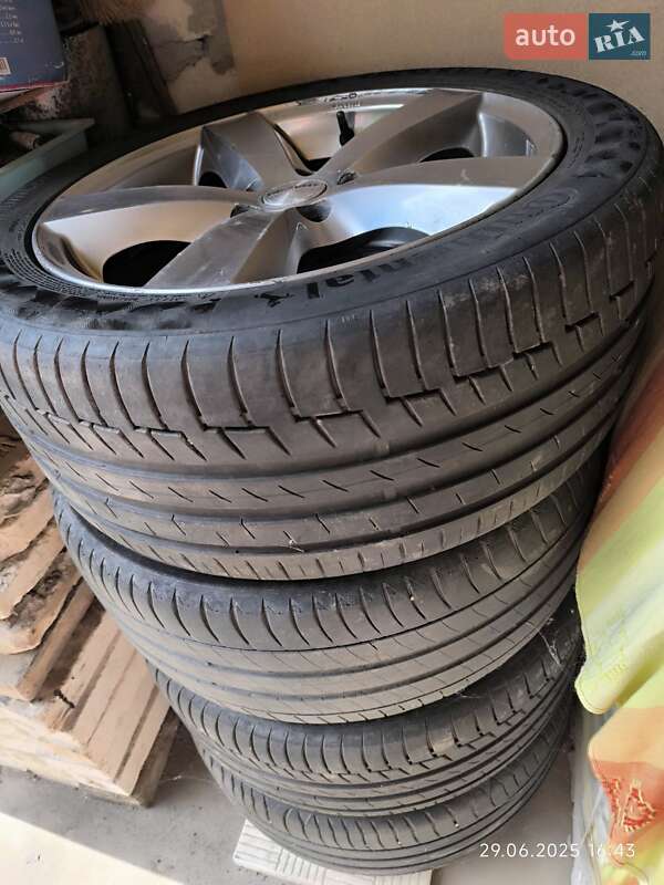 Купе Volkswagen CC / Passat CC 2010 в Дубно