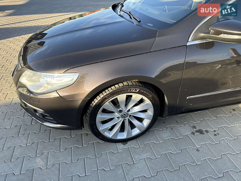 Купе Volkswagen CC / Passat CC 2009 в Луцке