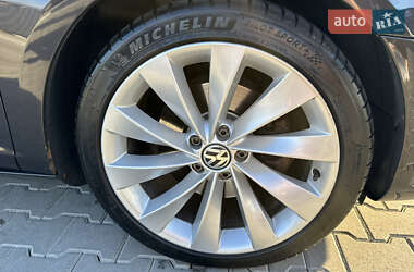 Купе Volkswagen CC / Passat CC 2009 в 