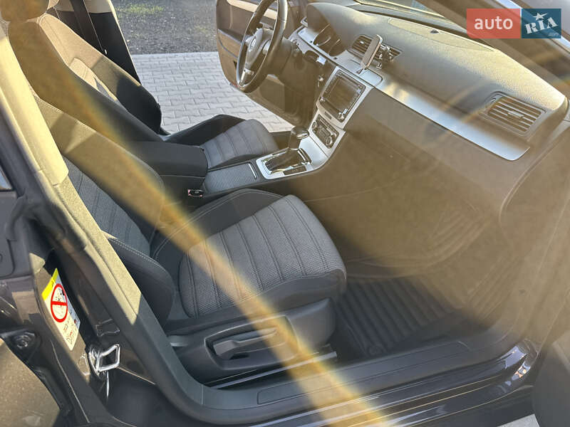 Купе Volkswagen CC / Passat CC 2009 в Луцке
