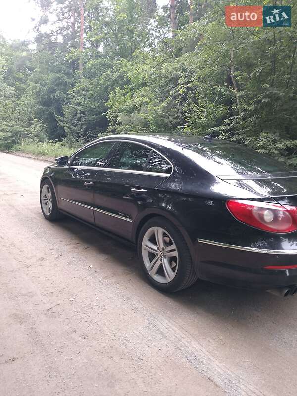 Купе Volkswagen CC / Passat CC 2010 в Радомышле