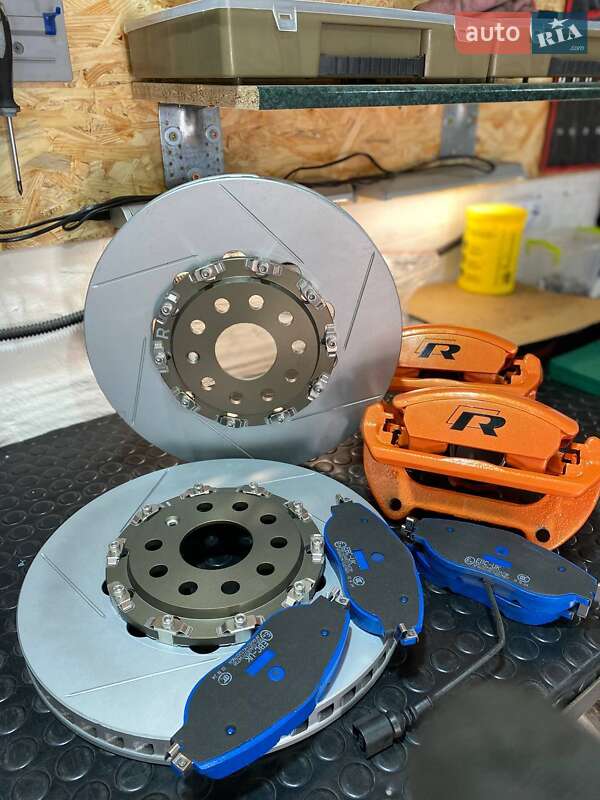 Купе Volkswagen CC / Passat CC 2012 в Києві