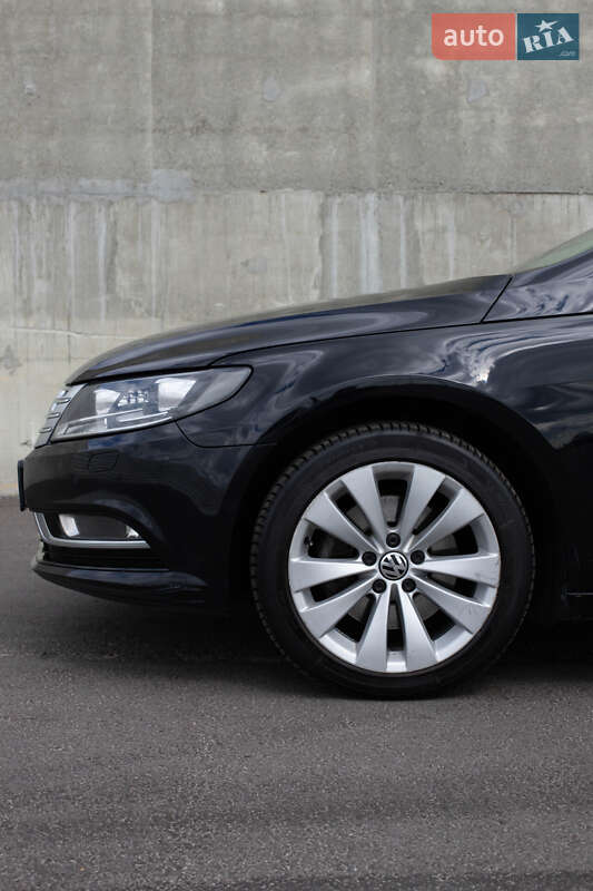Купе Volkswagen CC / Passat CC 2013 в Львове