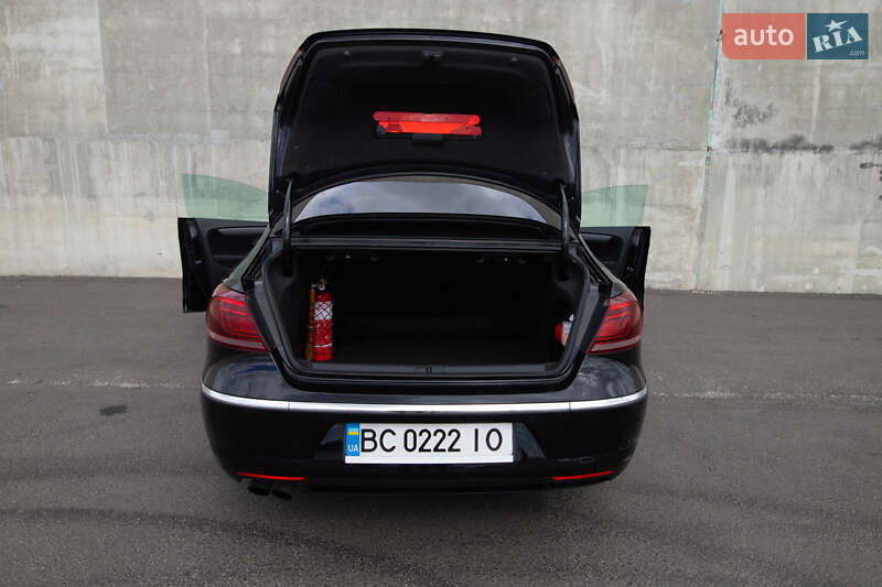 Купе Volkswagen CC / Passat CC 2013 в Львове