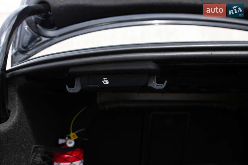 Купе Volkswagen CC / Passat CC 2013 в Львове