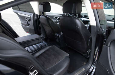 Купе Volkswagen CC / Passat CC 2013 в 