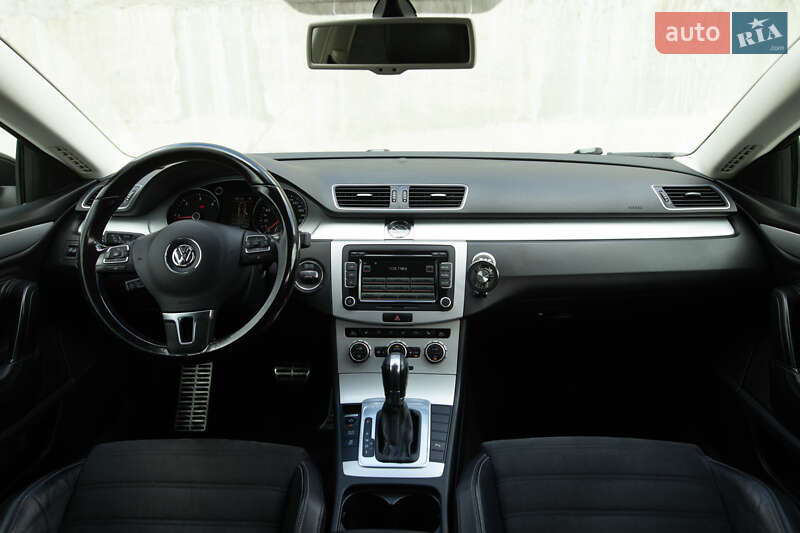 Купе Volkswagen CC / Passat CC 2013 в Львове