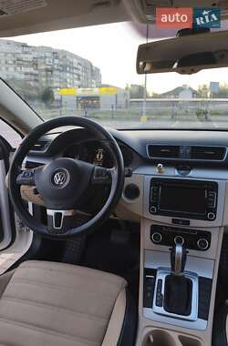 Купе Volkswagen CC / Passat CC 2011 в 