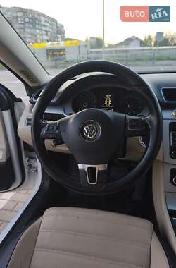 Купе Volkswagen CC / Passat CC 2011 в 