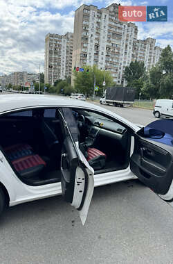 Купе Volkswagen CC / Passat CC 2012 в 