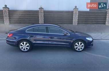 Купе Volkswagen CC / Passat CC 2010 в 