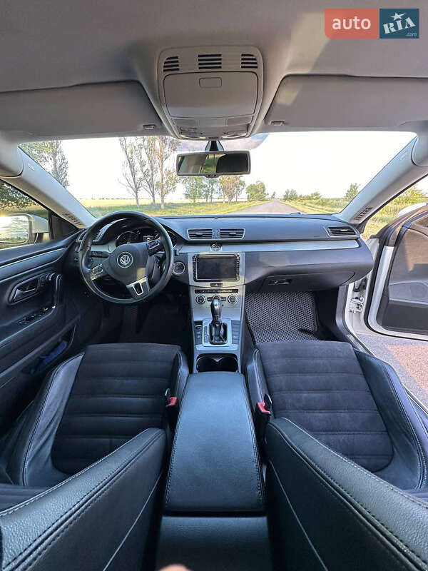 Купе Volkswagen CC / Passat CC 2013 в Дніпрі