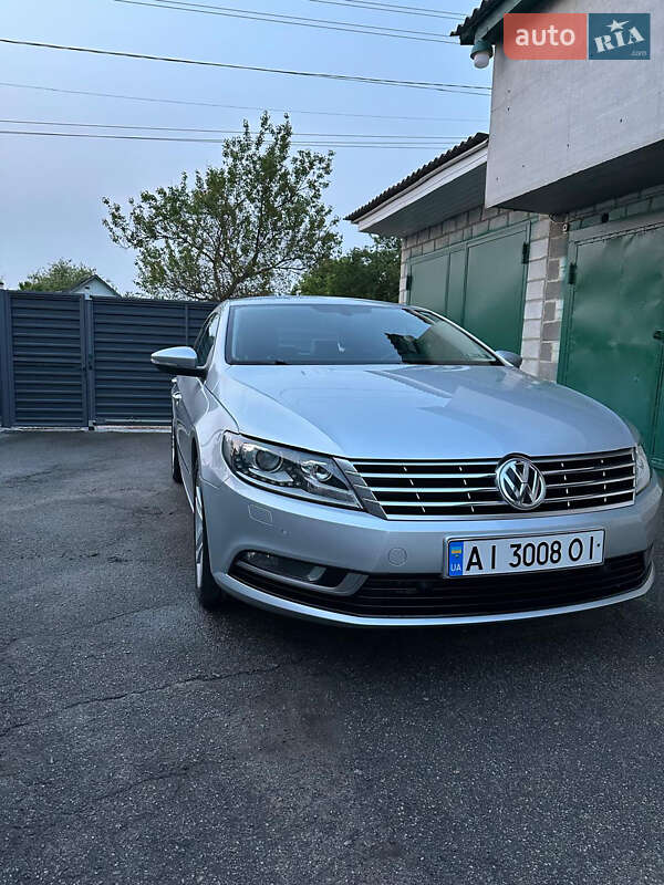 Купе Volkswagen CC / Passat CC 2016 в Киеве