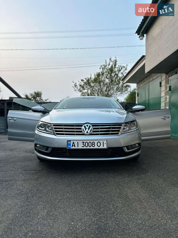 Купе Volkswagen CC / Passat CC 2016 в Киеве