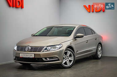 Купе Volkswagen CC / Passat CC 2013 в Киеве