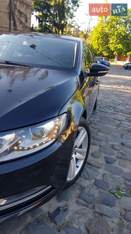 Купе Volkswagen CC / Passat CC 2013 в Львові