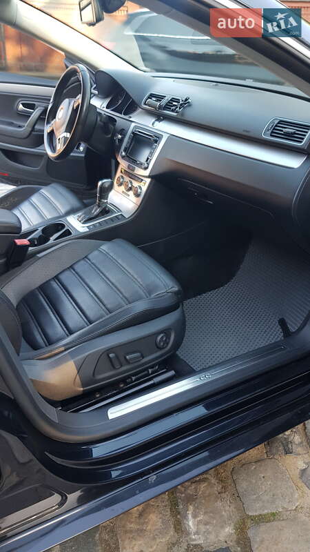 Купе Volkswagen CC / Passat CC 2013 в Львові