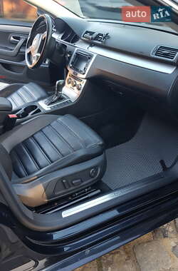 Купе Volkswagen CC / Passat CC 2013 в 