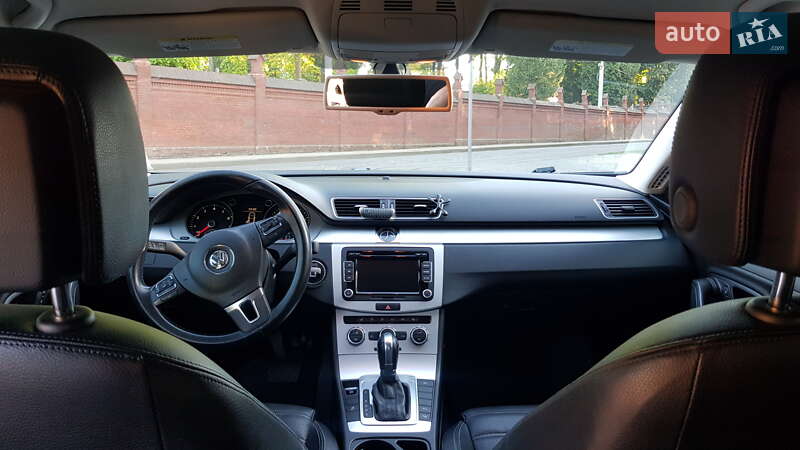 Купе Volkswagen CC / Passat CC 2013 в Львові
