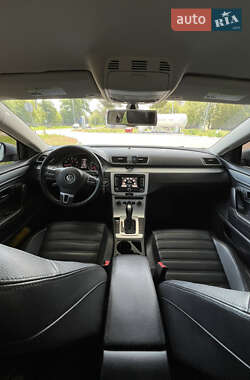 Купе Volkswagen CC / Passat CC 2013 в 