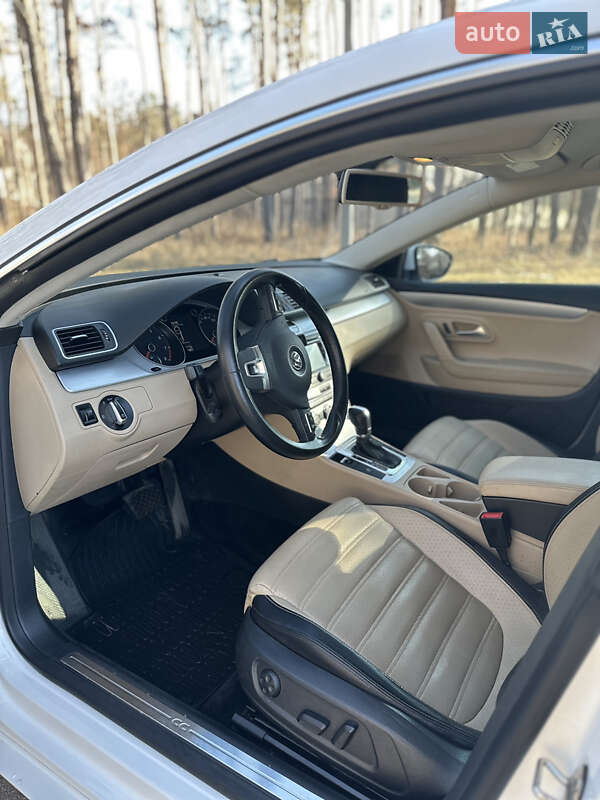 Купе Volkswagen CC / Passat CC 2012 в Житомирі