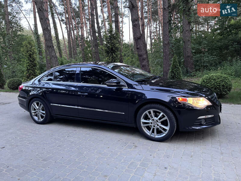 Купе Volkswagen CC / Passat CC 2008 в Львове