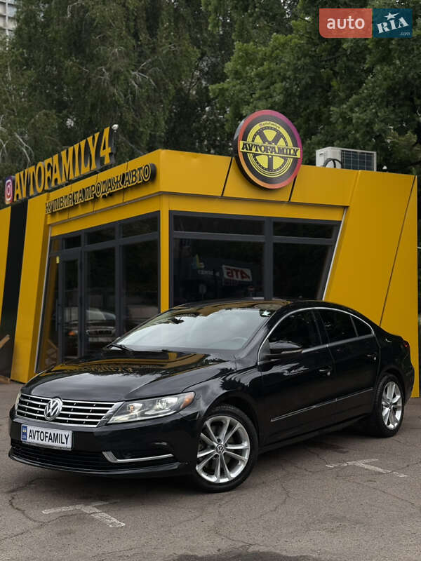 Купе Volkswagen CC / Passat CC 2015 в Киеве