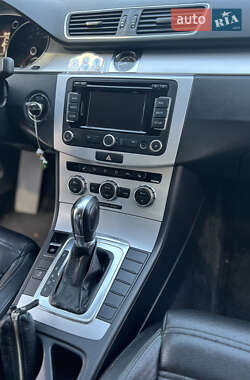 Купе Volkswagen CC / Passat CC 2012 в 