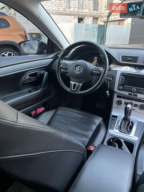 Купе Volkswagen CC / Passat CC 2012 в Кропивницькому