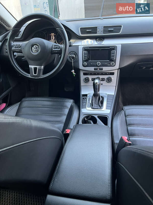 Купе Volkswagen CC / Passat CC 2012 в Кропивницькому