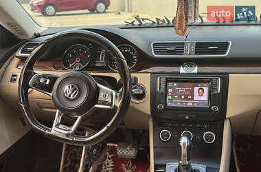 Купе Volkswagen CC / Passat CC 2012 в 