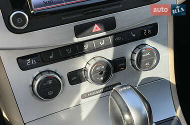 Купе Volkswagen CC / Passat CC 2013 в 