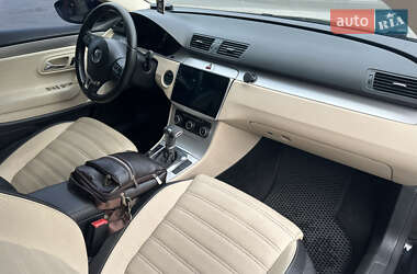 Купе Volkswagen CC / Passat CC 2010 в 