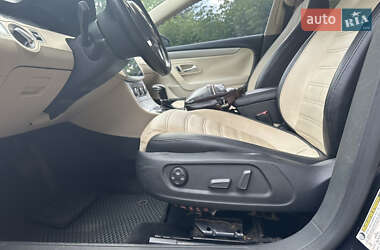 Купе Volkswagen CC / Passat CC 2010 в 