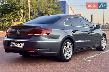 Купе Volkswagen CC / Passat CC 2013 в 
