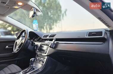 Купе Volkswagen CC / Passat CC 2013 в 