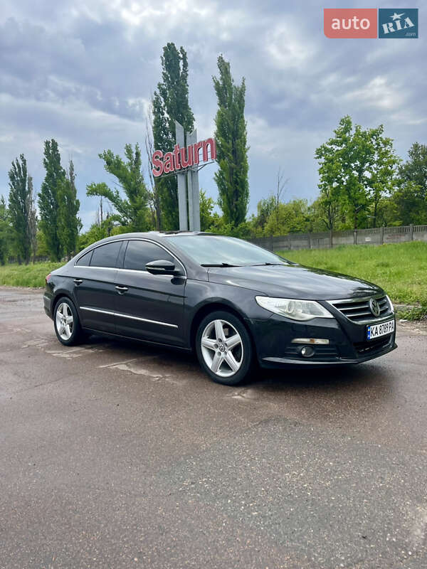 Купе Volkswagen CC / Passat CC 2010 в Киеве