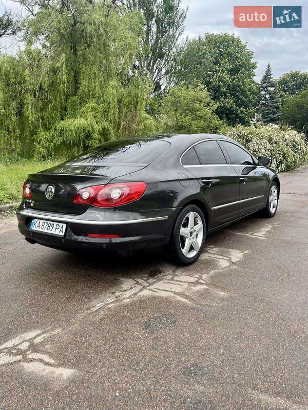 Купе Volkswagen CC / Passat CC 2010 в Киеве