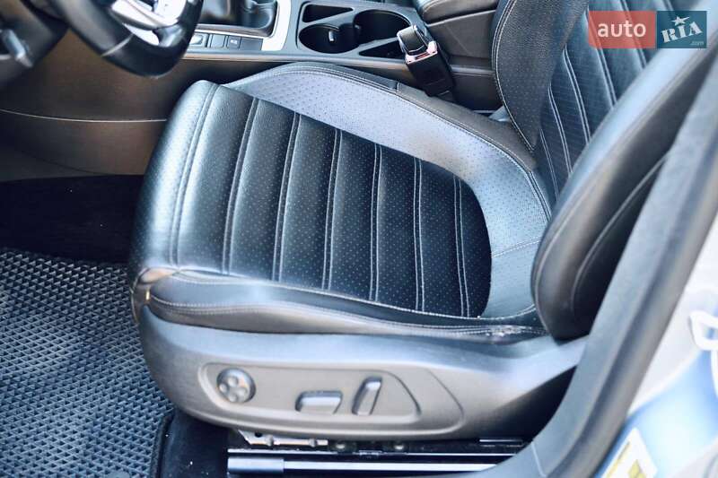 Купе Volkswagen CC / Passat CC 2012 в Зміїві фото 23 Купе Volkswagen CC / Passat CC 2012 в Зміїві