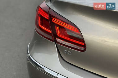 Купе Volkswagen CC / Passat CC 2013 в 